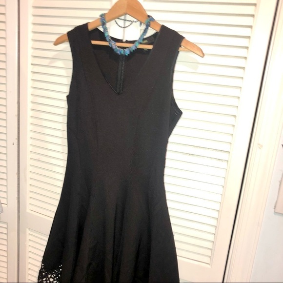 Maia Scuba and Flare Fit Knit Sleeveless Dress Black Size 4 - Picture 5 of 10